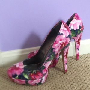 Floral, Platform Guess Heels